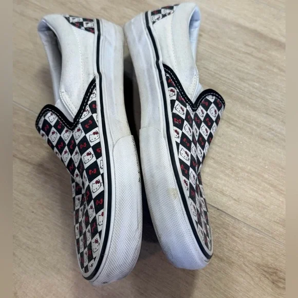 Vans Hello Kitty Checkered Slip-On Shoes - Picture 2 of 16